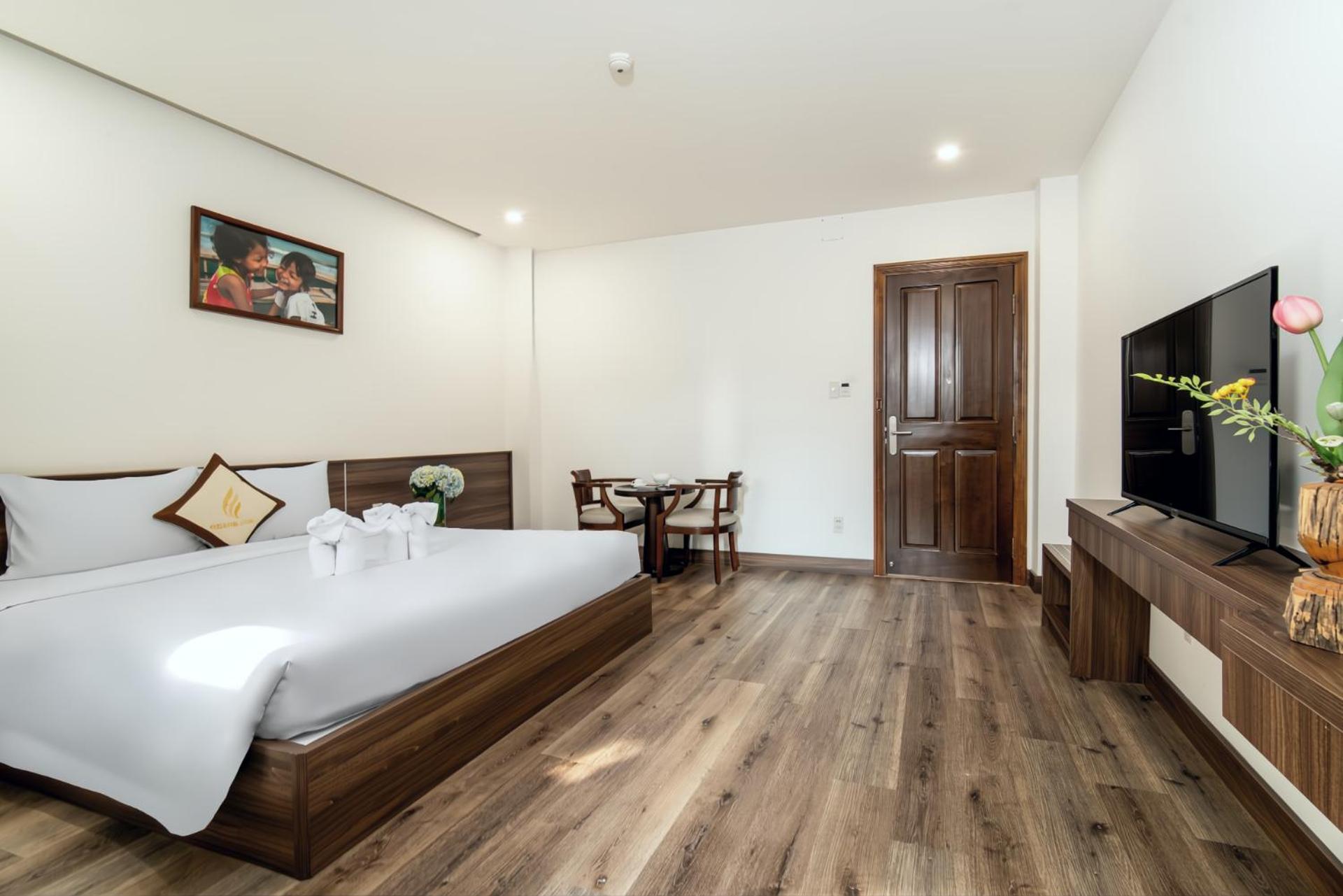 Hoang Linh Riverside Hotel Danang Zewnętrze zdjęcie